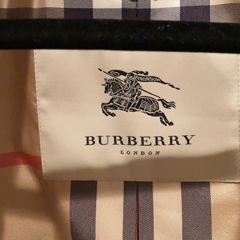 Burberry White Jacket - Picture 5 of 16